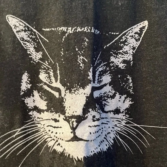 NWT Little Lark Black Cat Unisex T-Shirt (L) - Picture 3 of 5